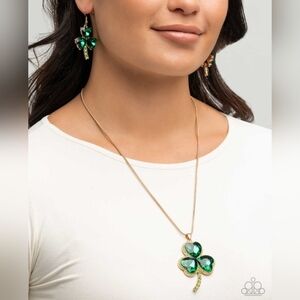 Elegant Green and Gold Necklace and Earring Set